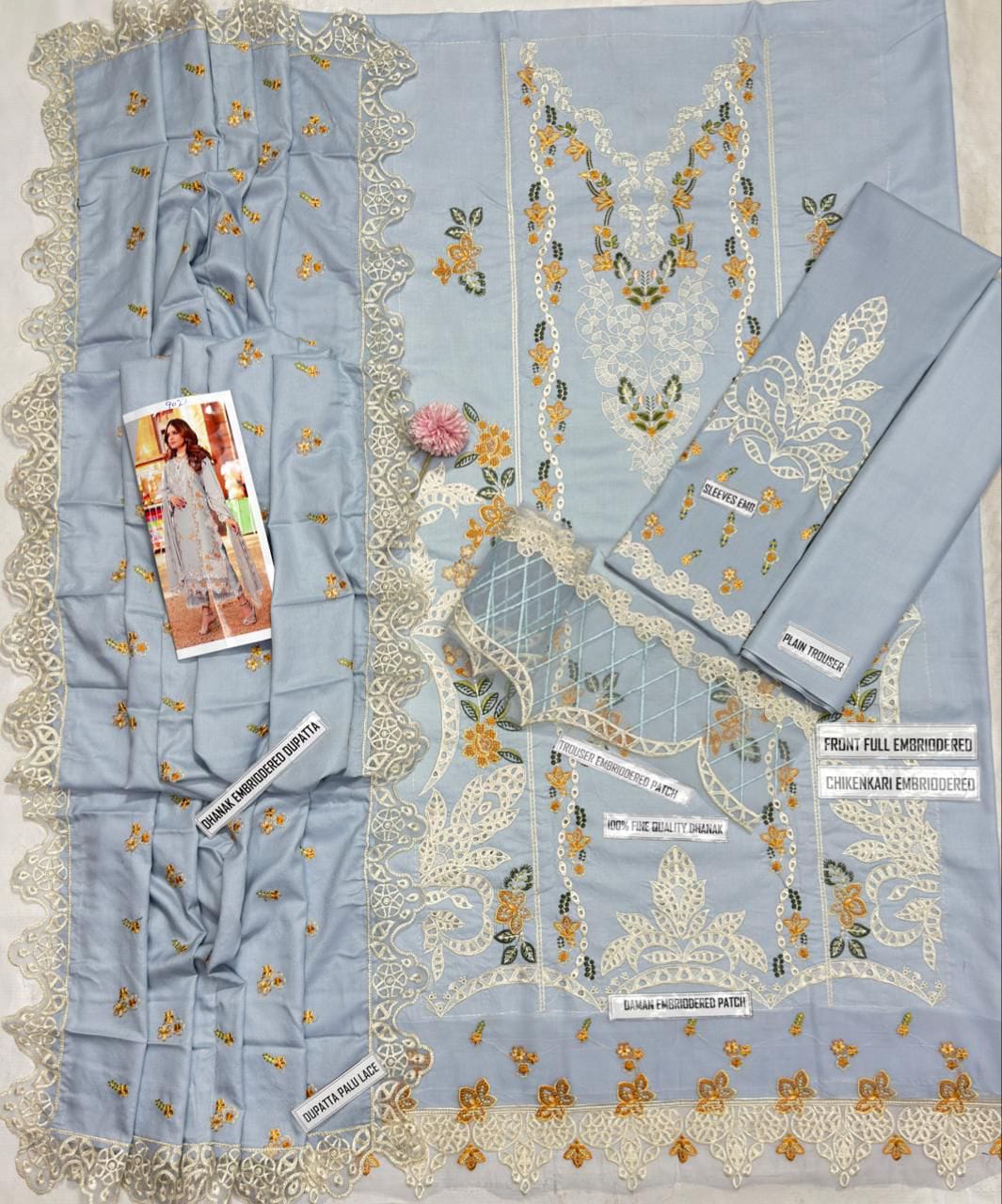 Aneela 9022 Dhanak embroidered suit detail