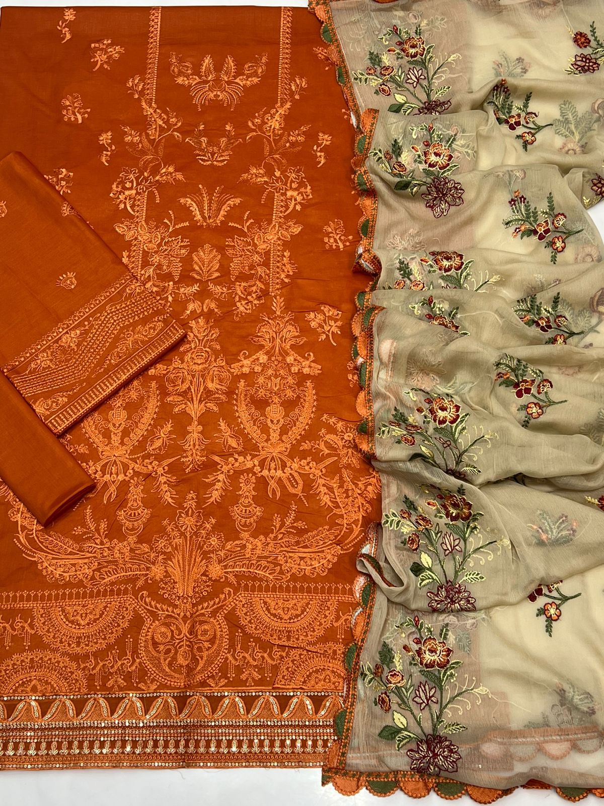 Baroque Summer Collection 2026 Lawn 3 Piece Suit