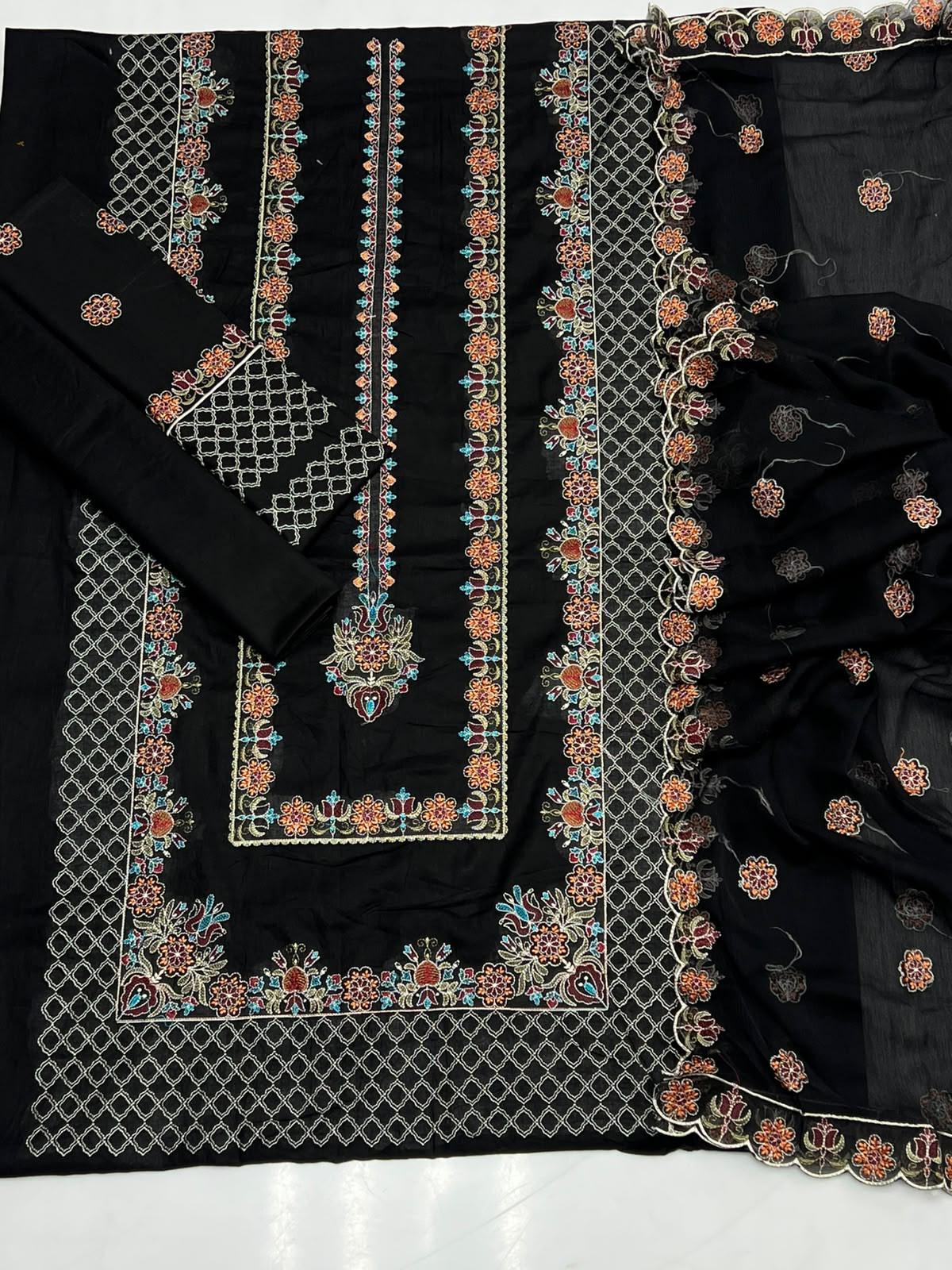 Shop the Breeze Summer Collection 2026 lawn 3-piece suit with heavy embroidery and a ready-to-wear Bamber chiffon cutwork dupatta. Order now from IZ Pattern and Place.
