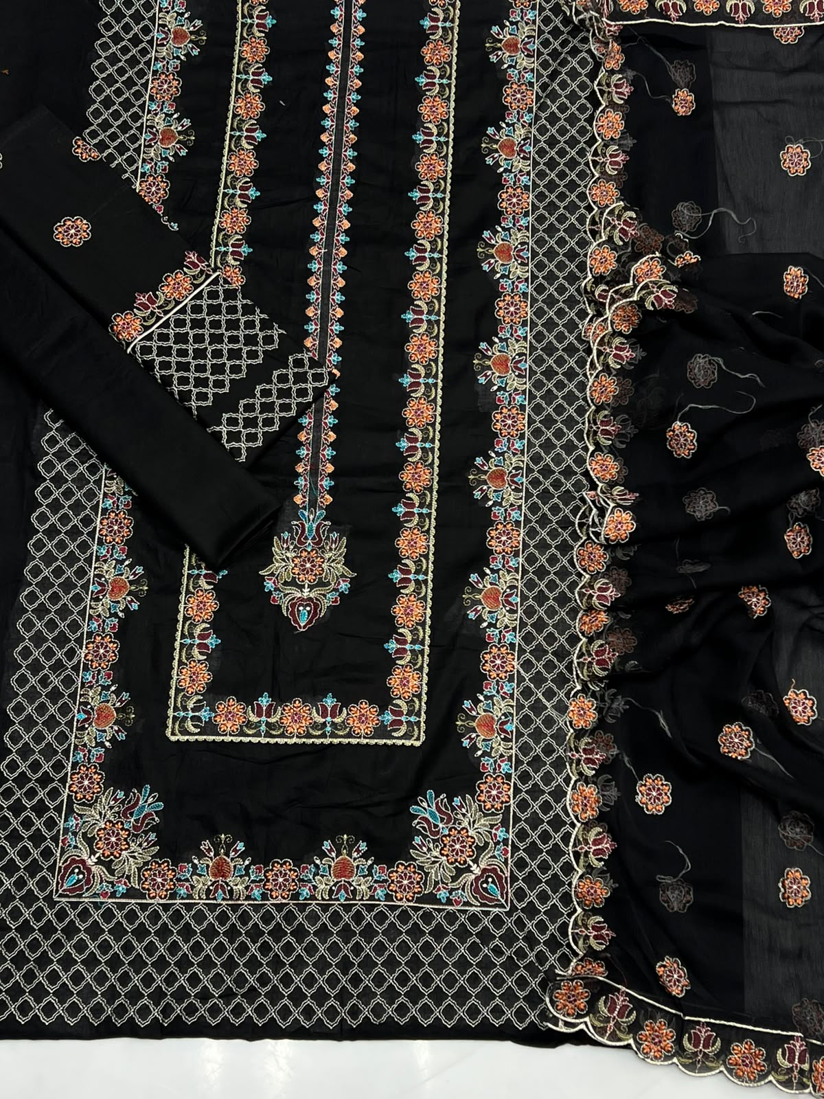 Shop the Breeze Summer Collection 2026 lawn 3-piece suit with heavy embroidery and a ready-to-wear Bamber chiffon cutwork dupatta. Order now from IZ Pattern and Place.