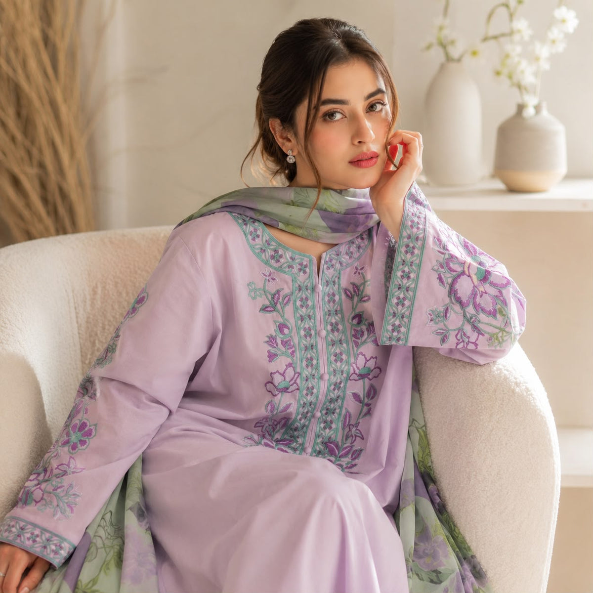 Sapphire Dhanak 3019 suit detail